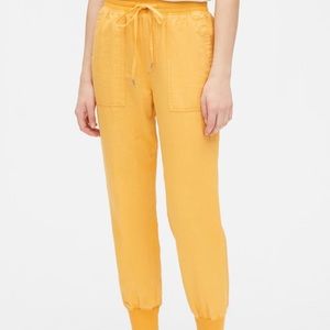 Gap Utility Joggers in Linen-Cotton